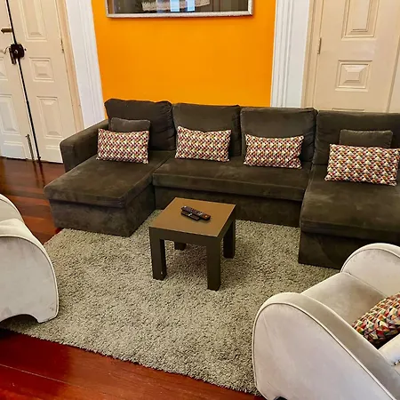 3 Bedroom, 2 Bathroom - Palma * Lisbon