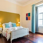 3 Bedroom, 2 Bathroom - Palma * Lisboa