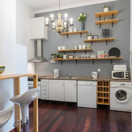 3 Bedroom, 2 Bathroom - Palma * Лісабон